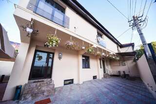 Гостевой дом Nelana Guest House Клуж-Напока-0